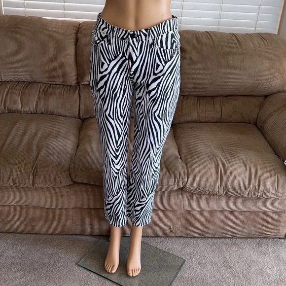 NWOT. Frame Le High Straight Zebra Jeans - Picture 1 of 6
